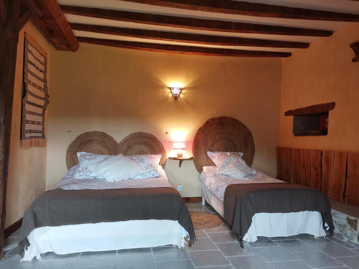 Domaine Des Maillets Bed & Breakfast Blot-l'Eglise Bagian luar foto