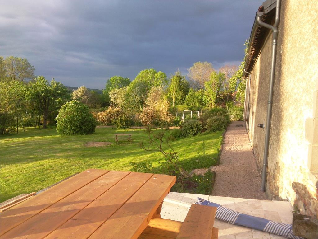 Domaine Des Maillets Bed & Breakfast Blot-l'Eglise Bagian luar foto